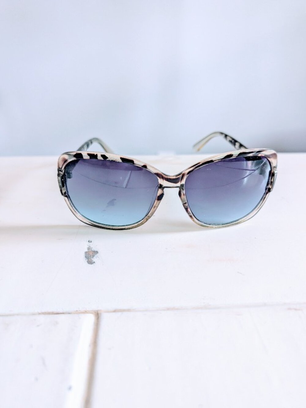 Steve Madden S5261 TLTS Sunglasses Y2K Oversized Black Tortoise Purple Lenses